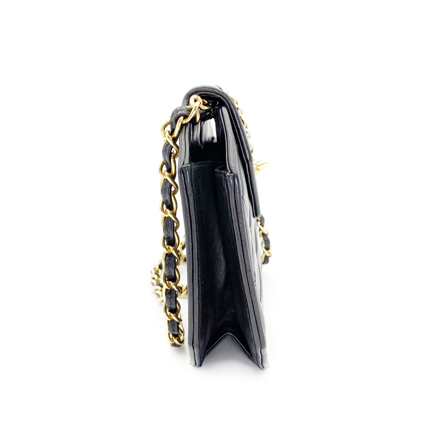 Maica, Vintage Authentic Chanel 1 series chain black lambskin octagon with seal and card