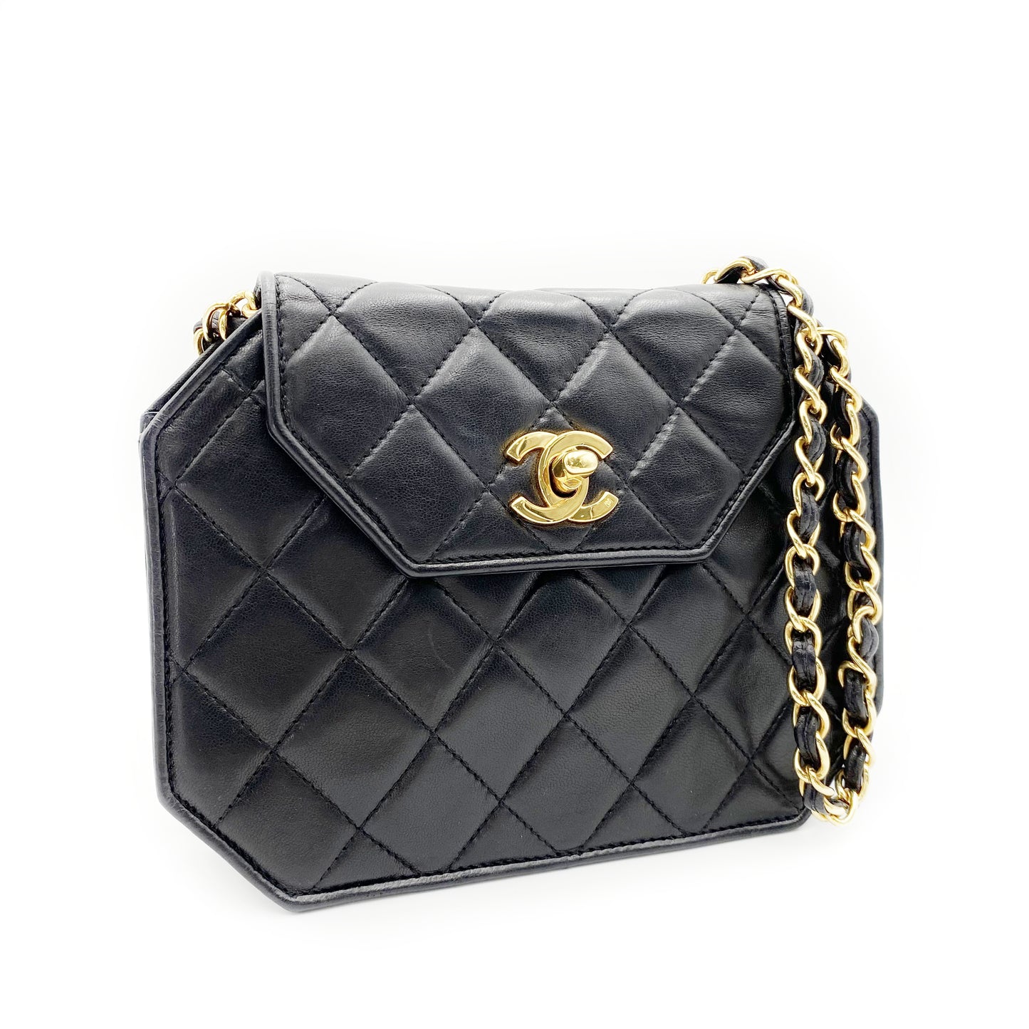 Maica, Vintage Authentic Chanel 1 series chain black lambskin octagon with seal and card