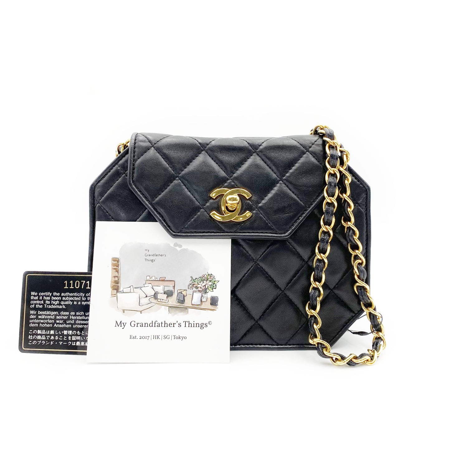 Maica, Vintage Authentic Chanel 1 series chain black lambskin octagon with seal and card