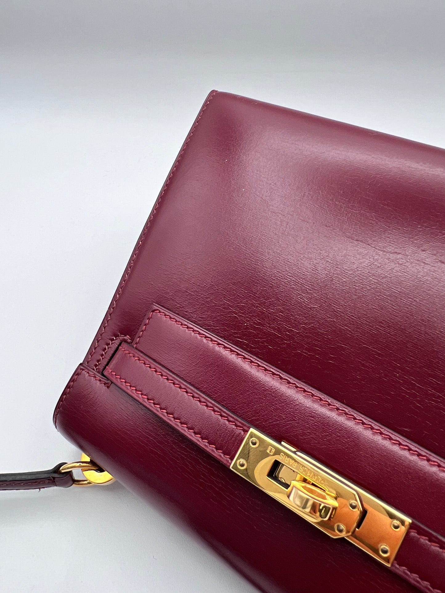 Concon, Vintage Authentic Hermes Kelly 20 Rouge H Short Handle