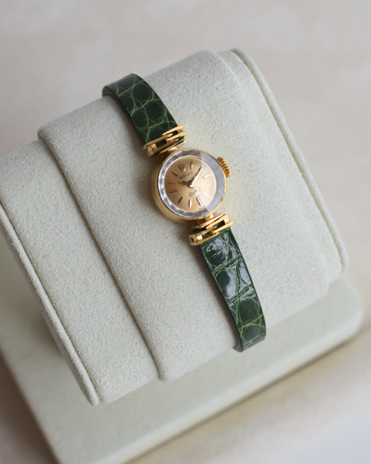 Rolex Orchid 18k w/ green strap