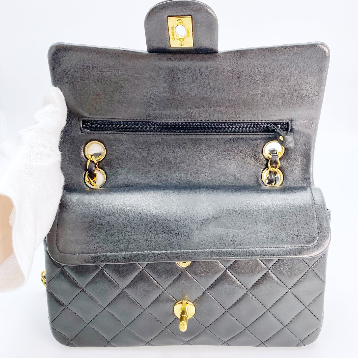 Pharsa, Vintage Authentic Chanel 2 series small classic flap black lambskin with seal and card
