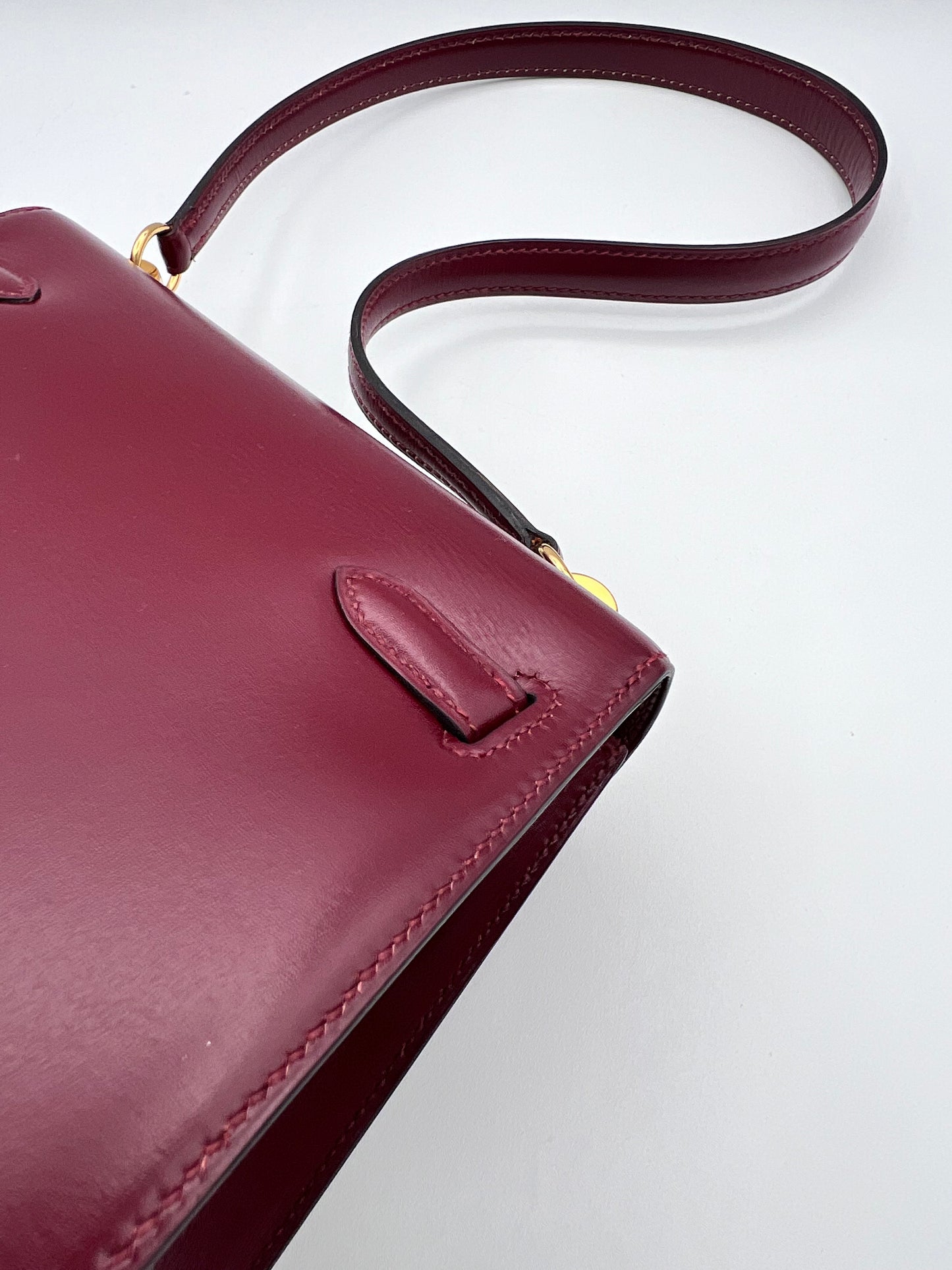 Concon, Vintage Authentic Hermes Kelly 20 Rouge H Short Handle