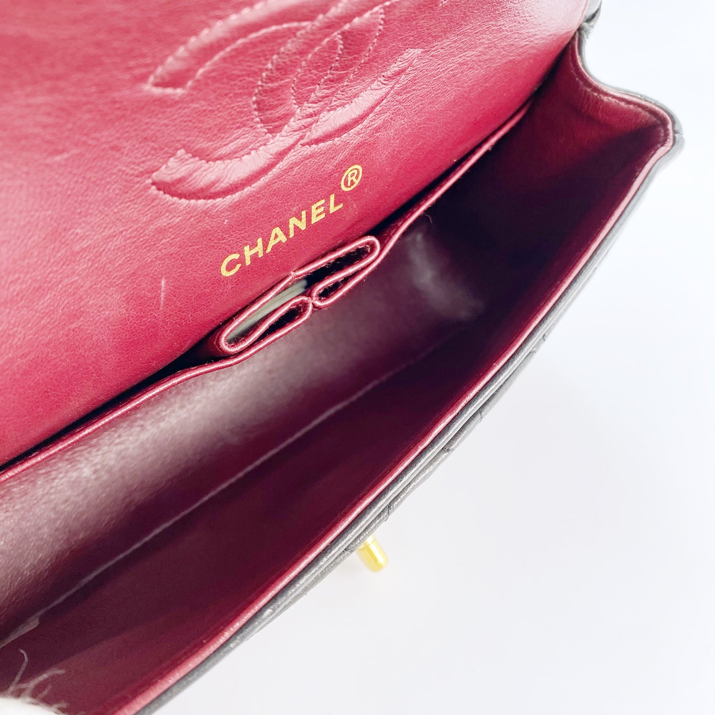 Pharsa, Vintage Authentic Chanel 2 series small classic flap black lambskin with seal and card