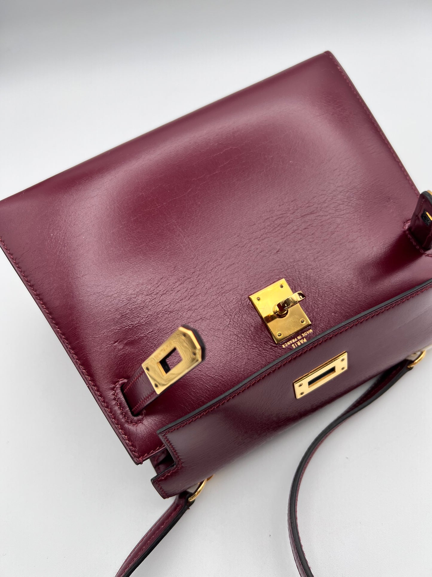 Concon, Vintage Authentic Hermes Kelly 20 Rouge H Short Handle