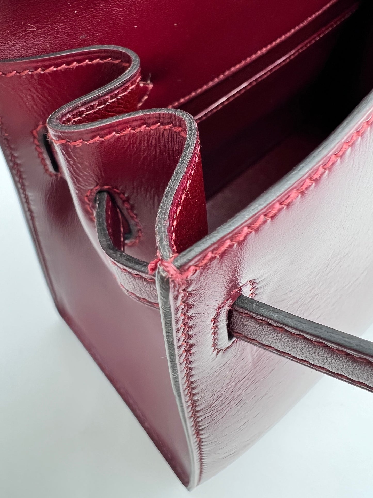 Concon, Vintage Authentic Hermes Kelly 20 Rouge H Short Handle