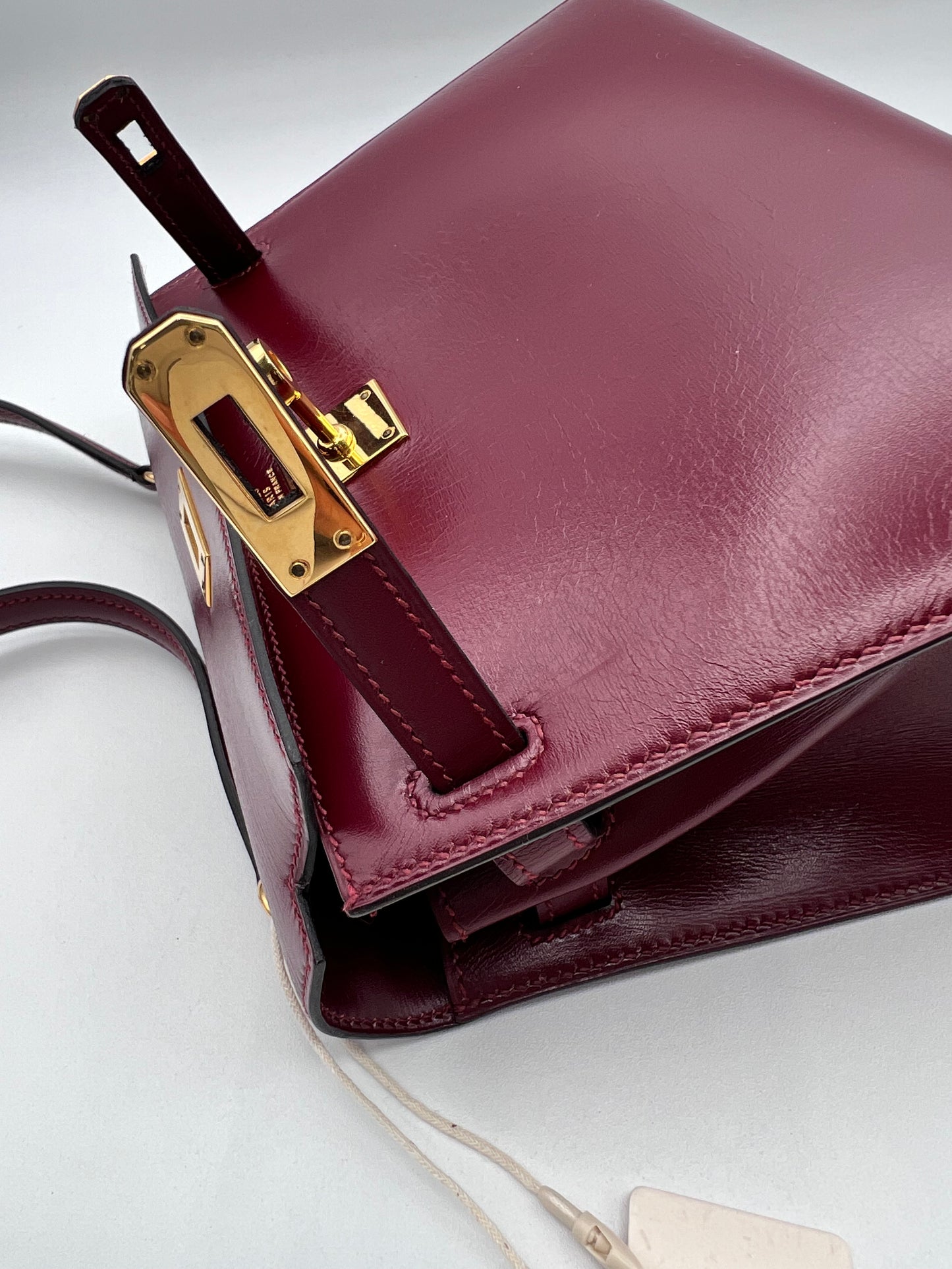 Concon, Vintage Authentic Hermes Kelly 20 Rouge H Short Handle