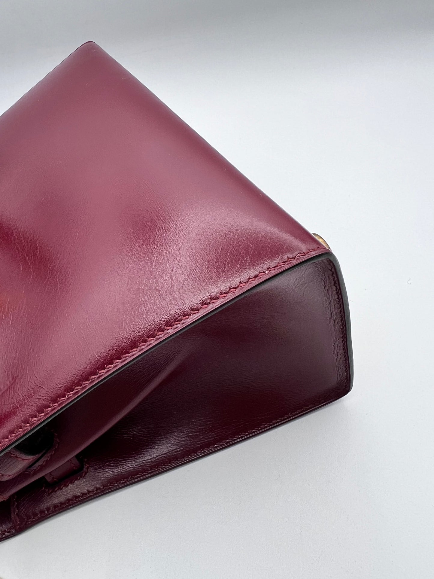 Concon, Vintage Authentic Hermes Kelly 20 Rouge H Short Handle