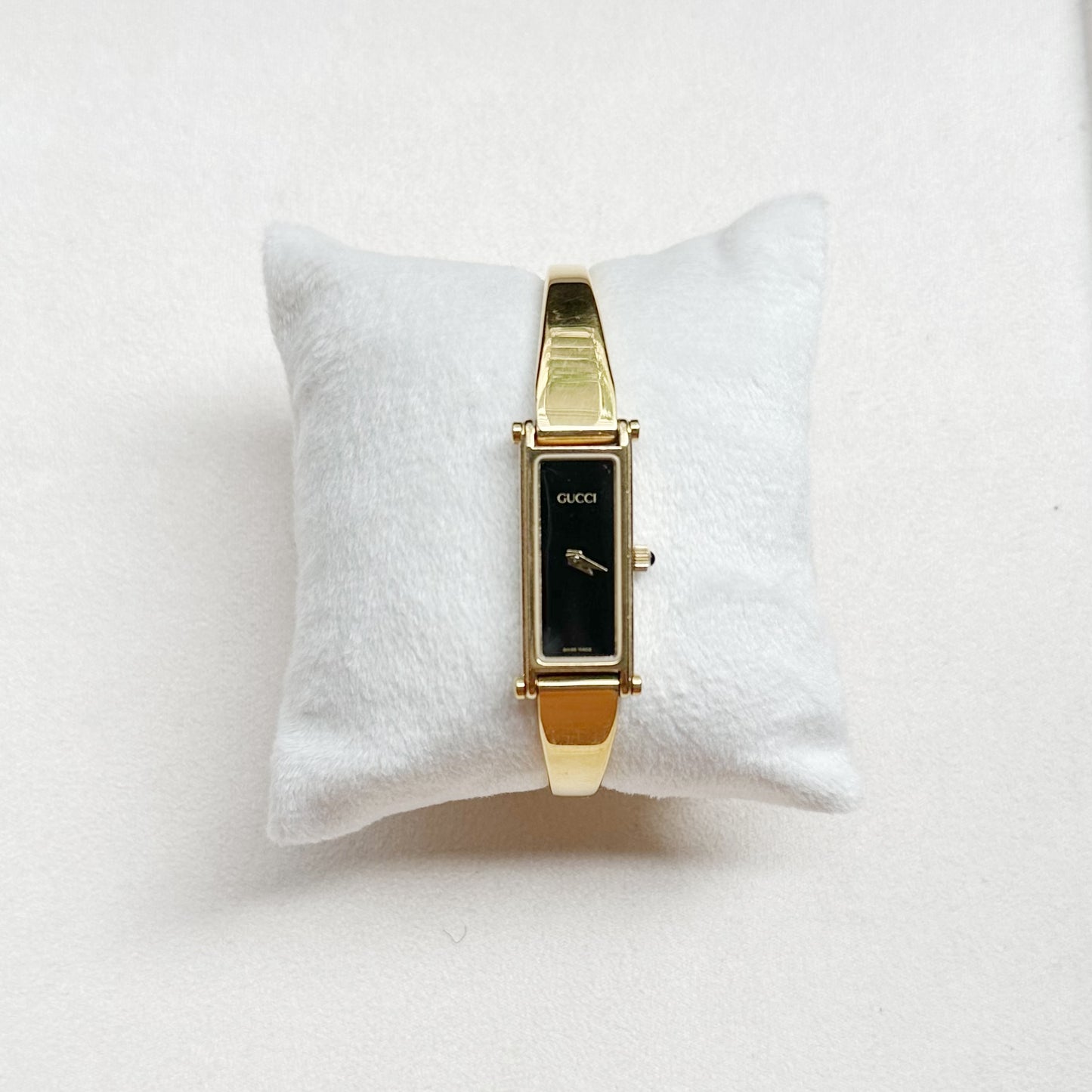 L - GUCCI8 - Gucci Bangle Watch 1500L 0426339 GP QZ Black