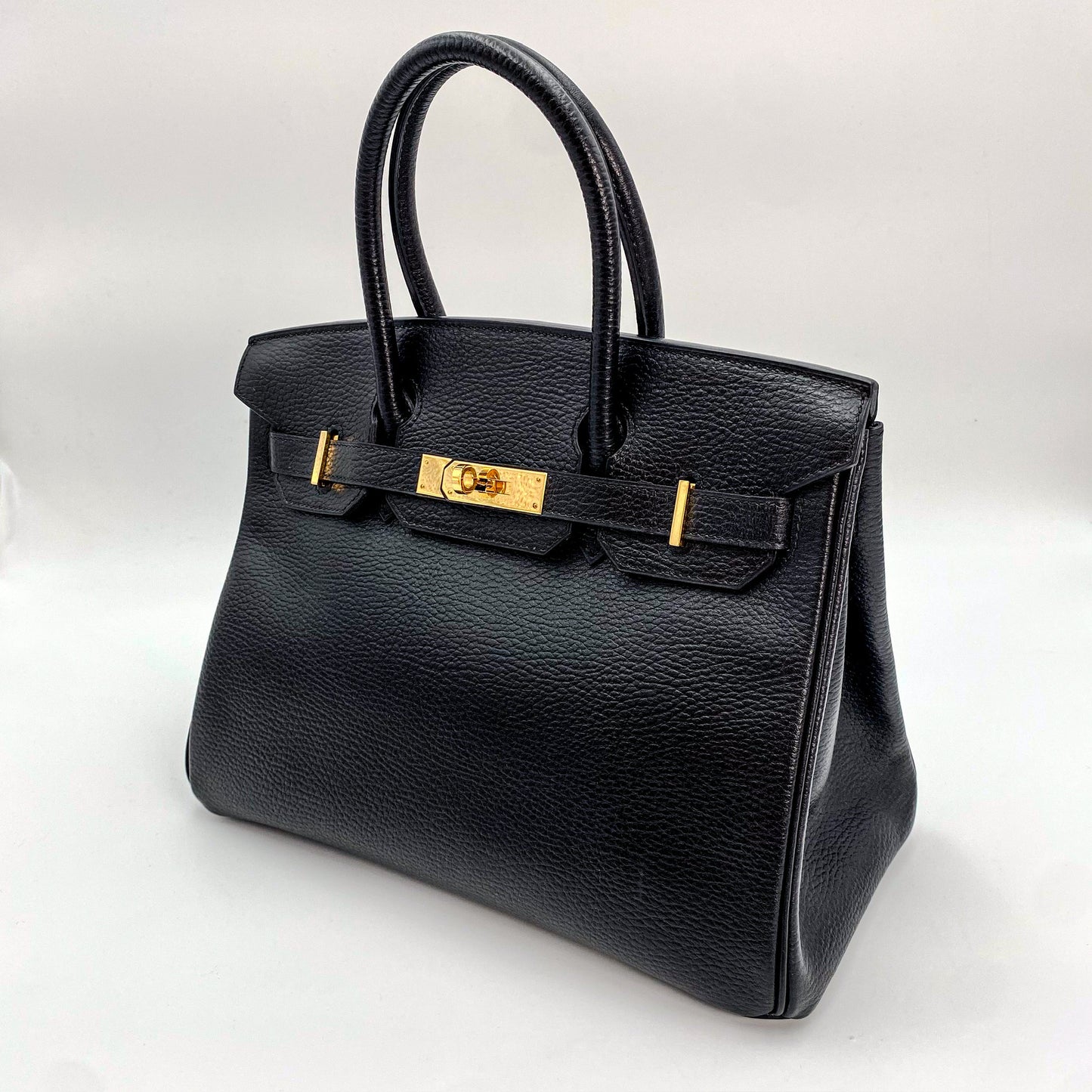 Luffy, Vintage Authentic Hermes 🟥E 2001 birkin 30 black ardennes GHW with chain, clochette, and key