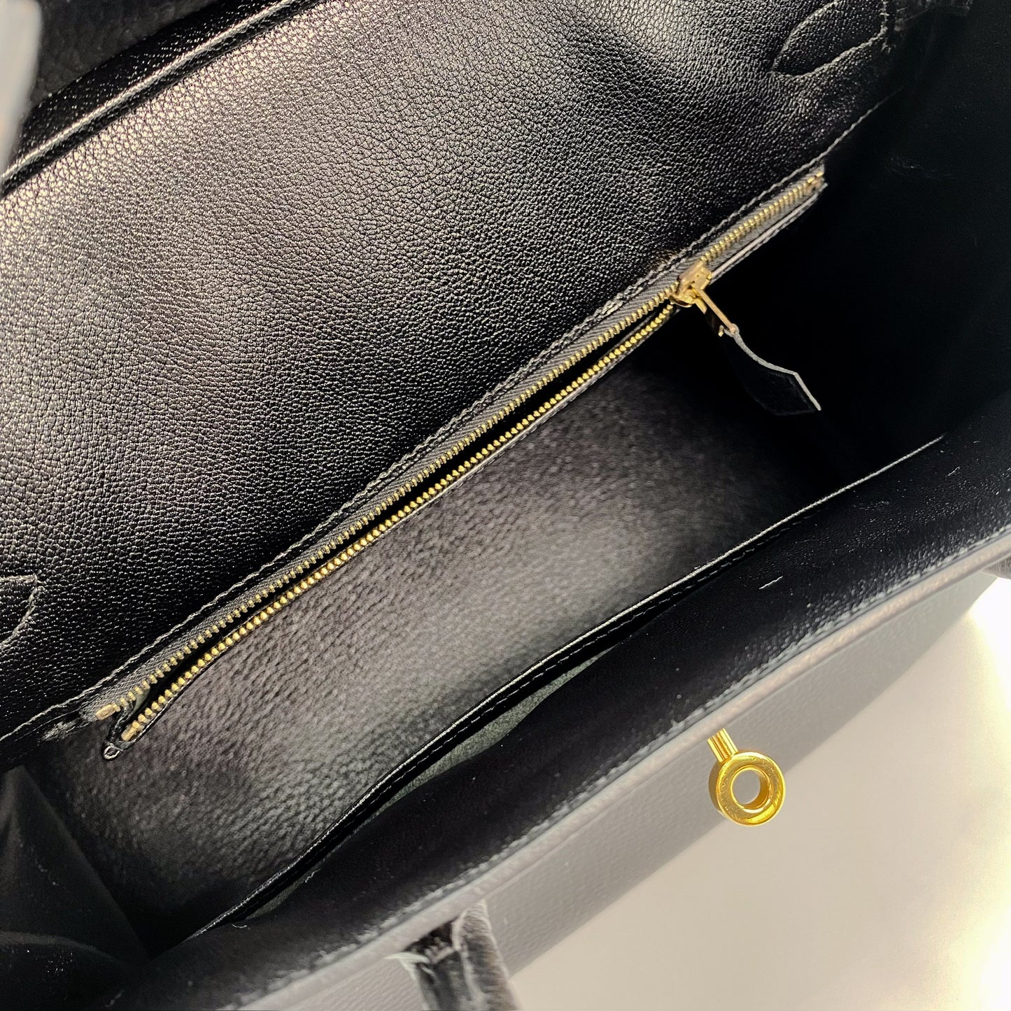 Luffy, Vintage Authentic Hermes 🟥E 2001 birkin 30 black ardennes GHW with chain, clochette, and key