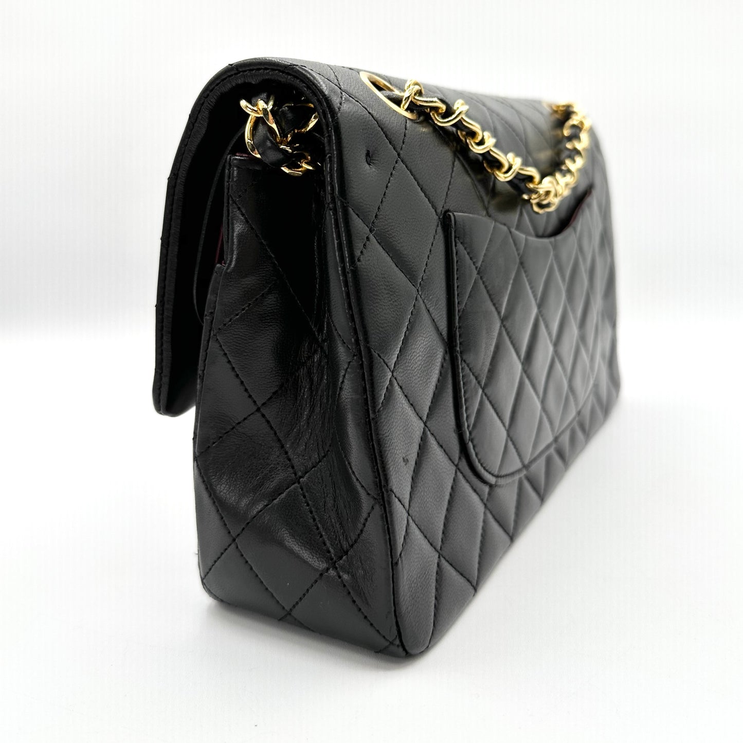 Wander, 1 Series Medium Classic Flap Black Lambskin with seal and card