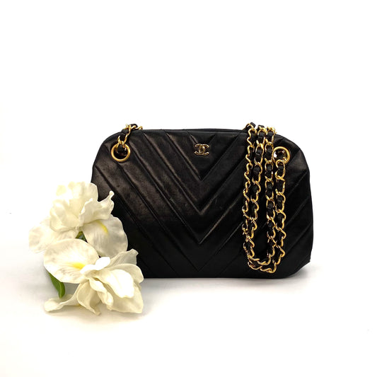 Vier, 1 Series Chevron Mini Tote Black Lambskin with seal only
