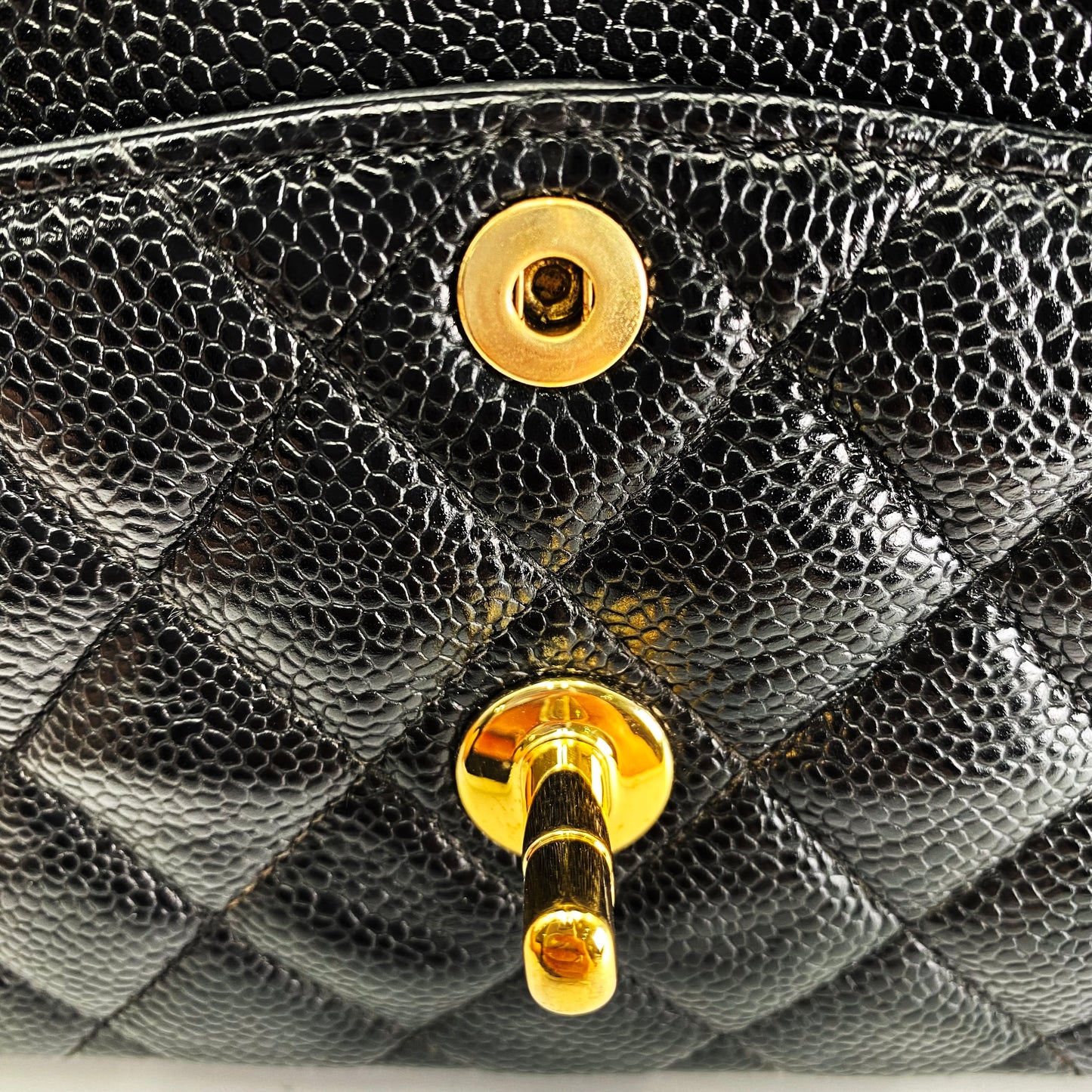 Bert, Vintage Authentic Chanel 6 series small classic flap black caviar with seal and card