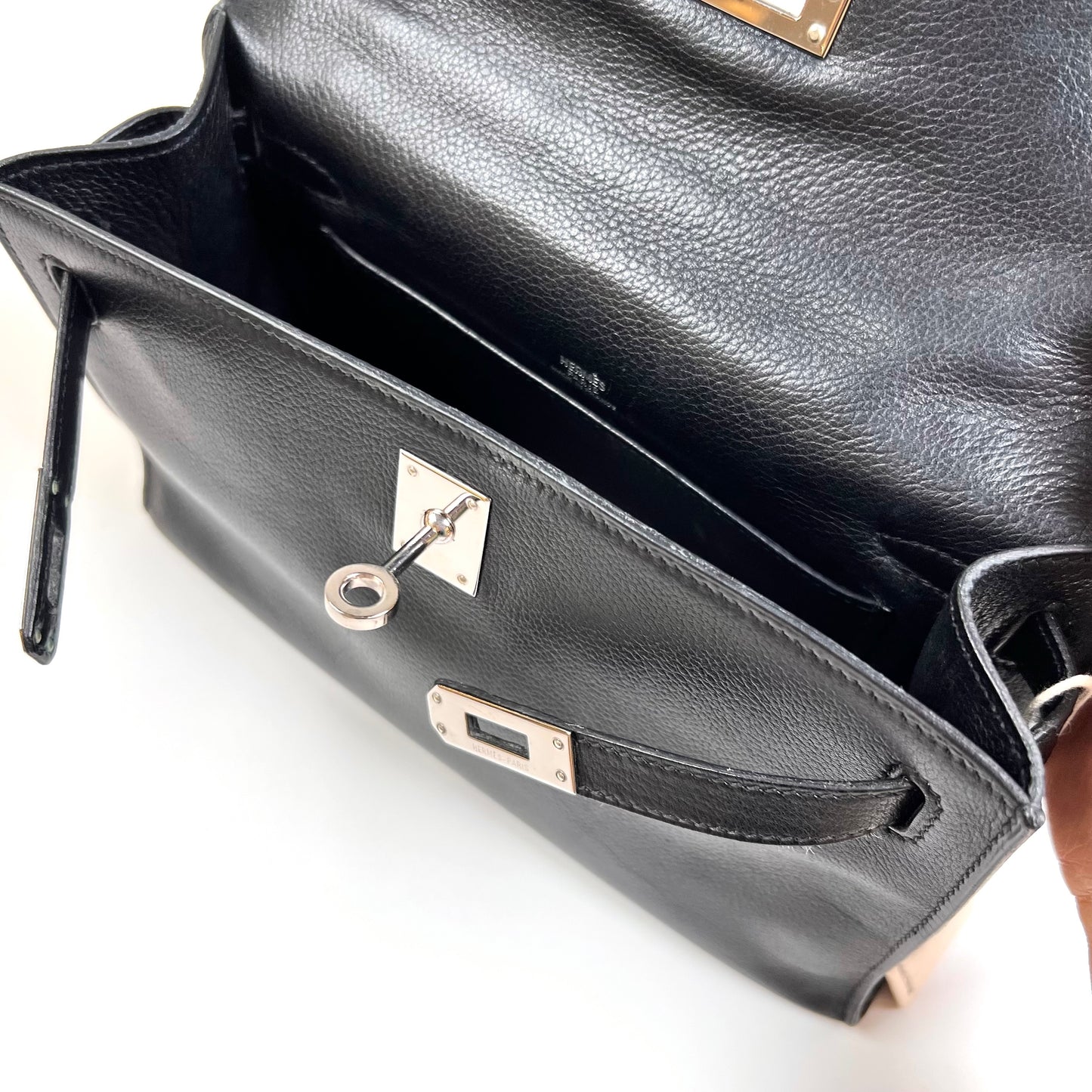 Harris, 2005 kelly pochette sellier black evergrain with stamp ⬜I SHW