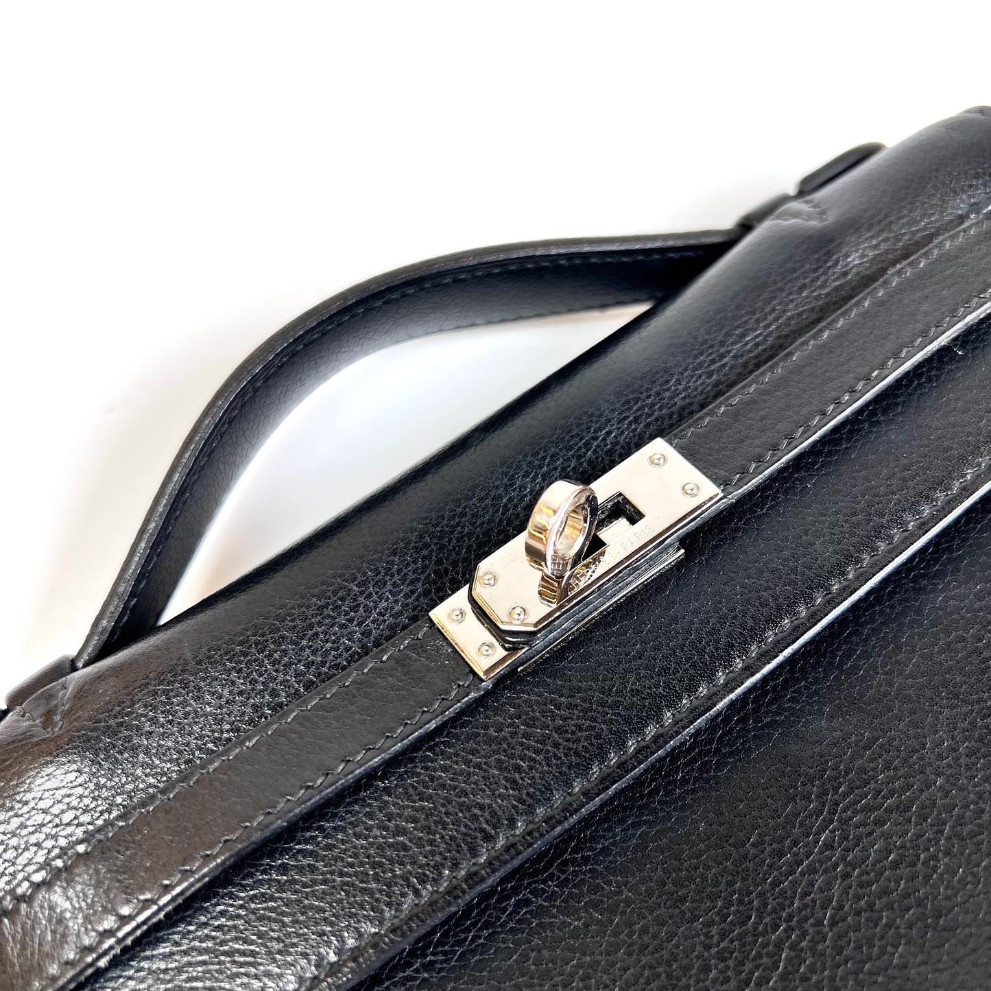 Harris, 2005 kelly pochette sellier black evergrain with stamp ⬜I SHW