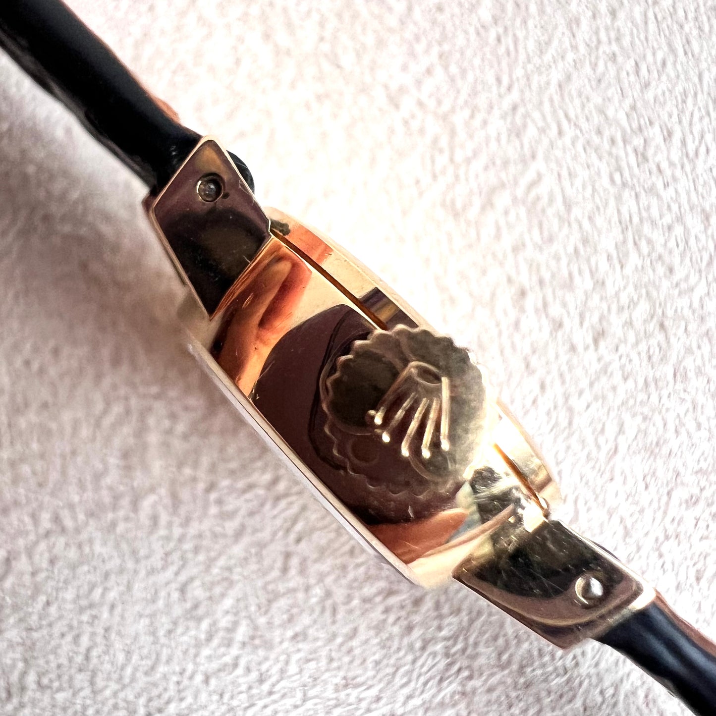 Rolex Orchid 18k, etched lugs w/ black strap
