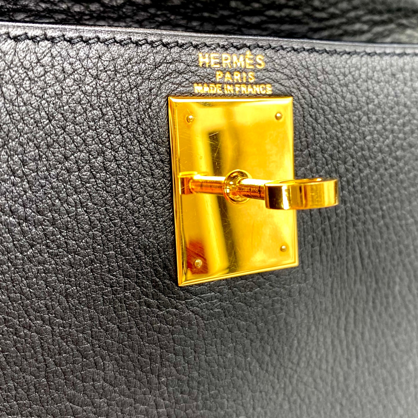Wendell, 1998 K28 in black evercolor leather GHW retourne with stamp with strap, key, lock and clochette