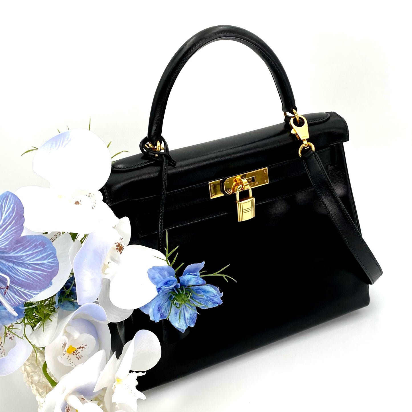 Undine, Vintage Authentic Hermes ⭕️Y 1995 kelly 28 black box