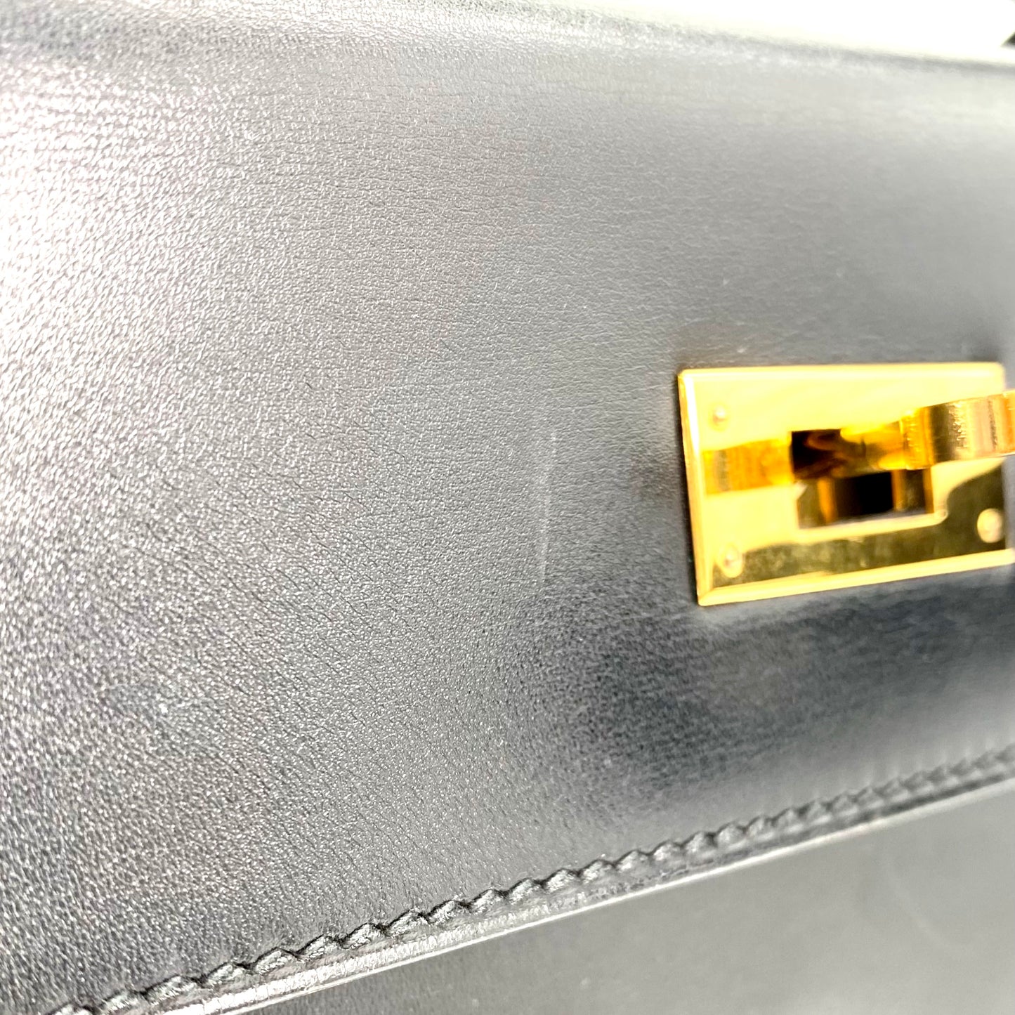 Undine, Vintage Authentic Hermes ⭕️Y 1995 kelly 28 black box