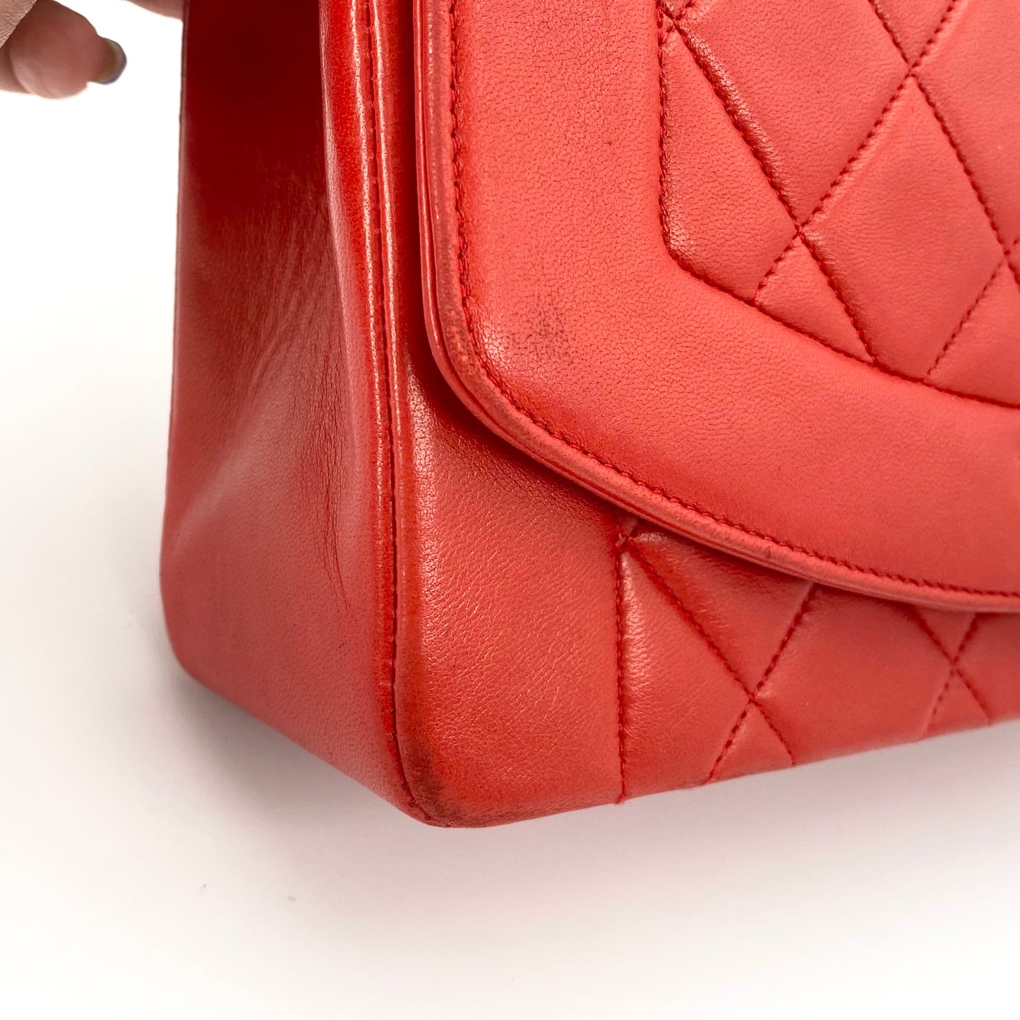 Leontyne, 2 Series Small Diana Red Lambskin with seal and card