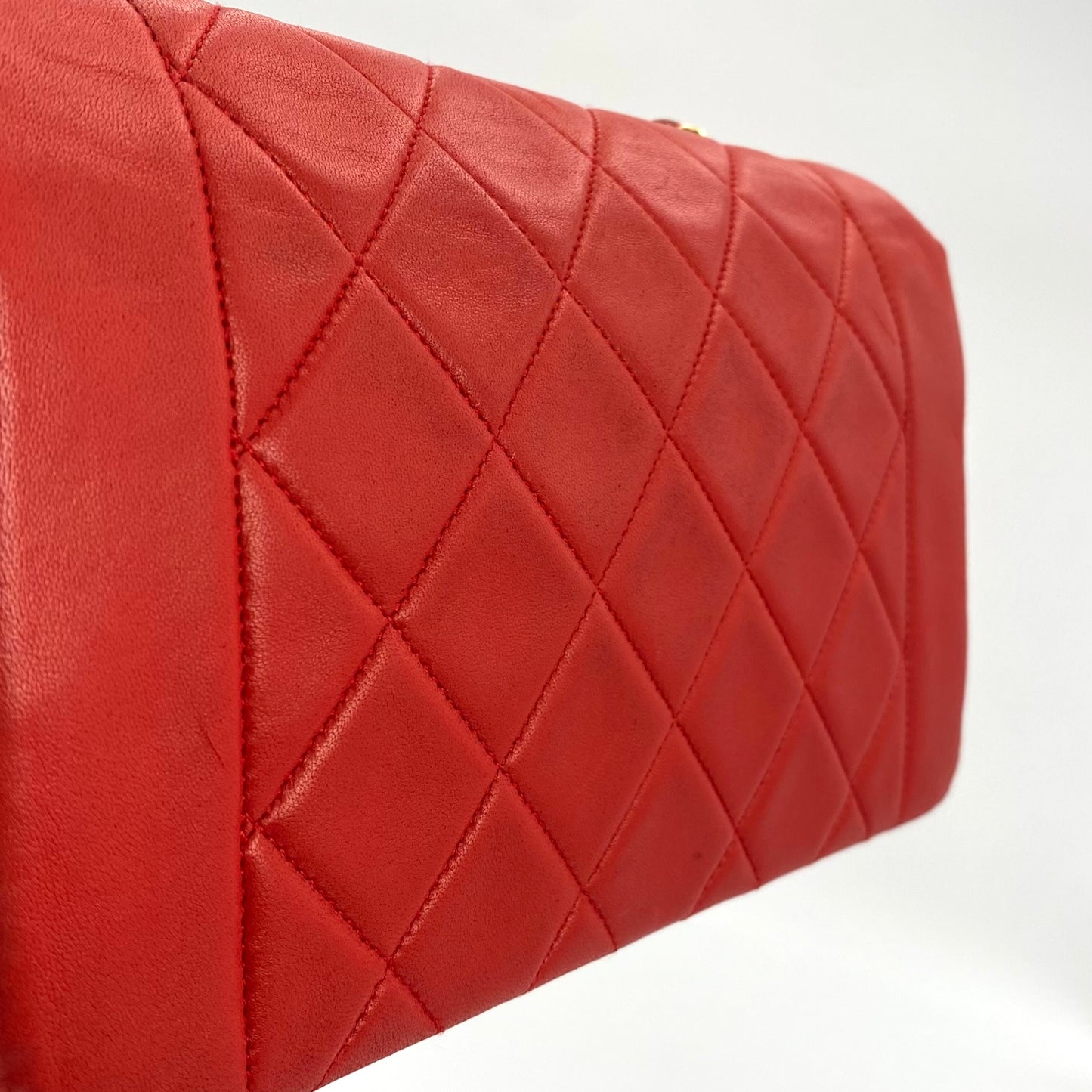 Leontyne, 2 Series Small Diana Red Lambskin with seal and card