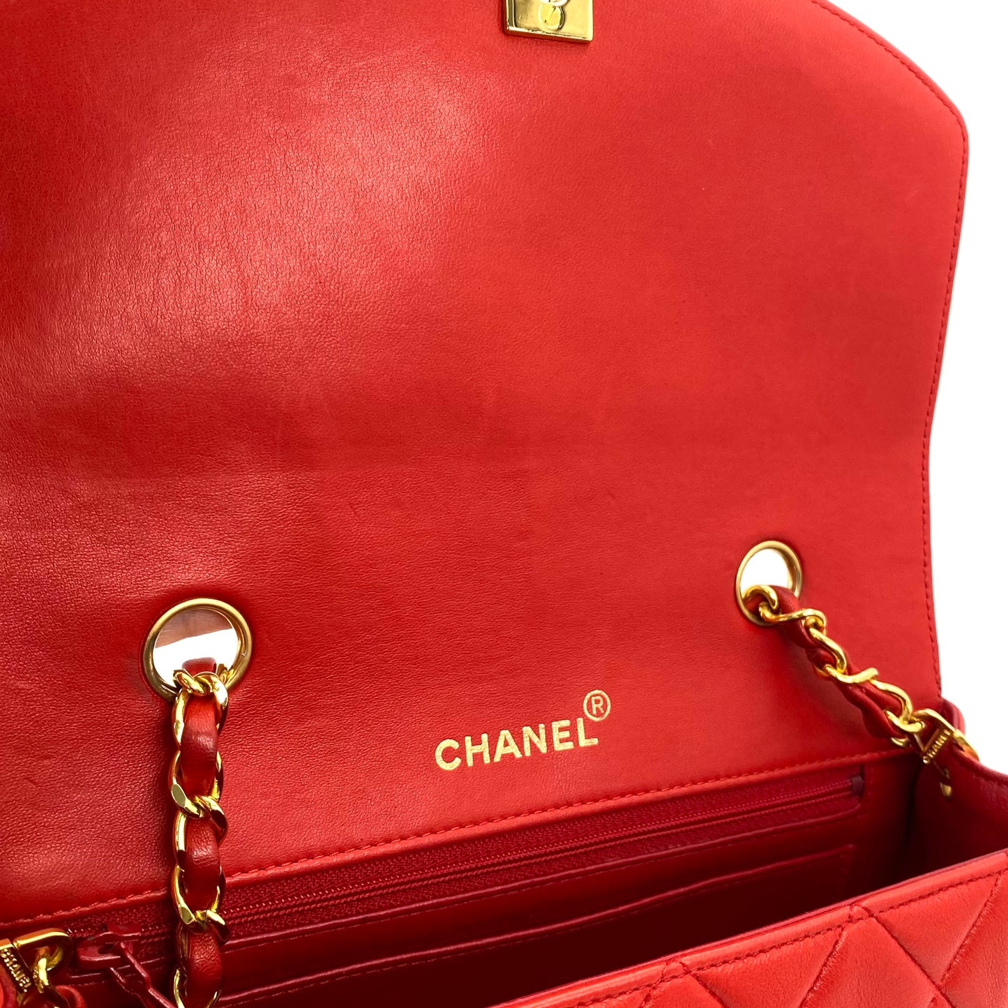 Leontyne, 2 Series Small Diana Red Lambskin with seal and card