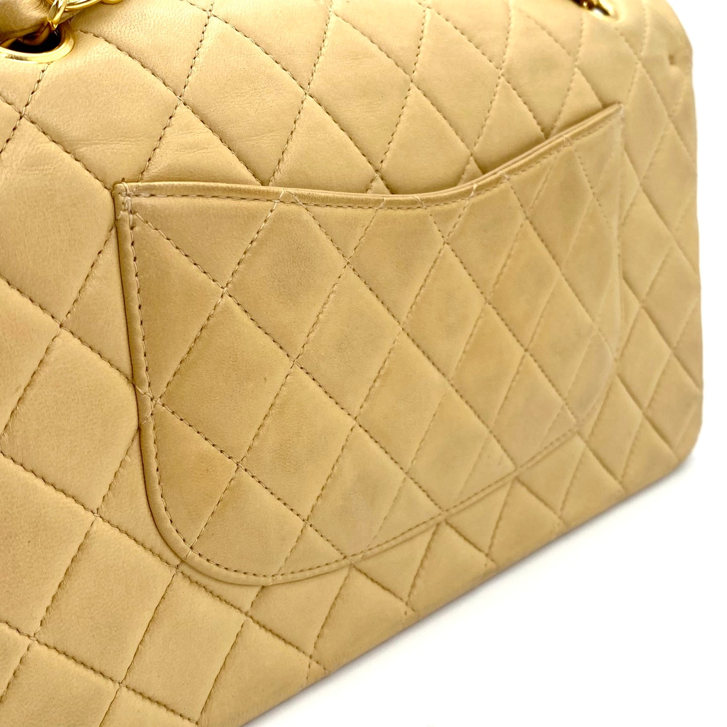 Winter, Vintage Authentic Chanel 6 series medium classic flap beige lambskin with seal and card