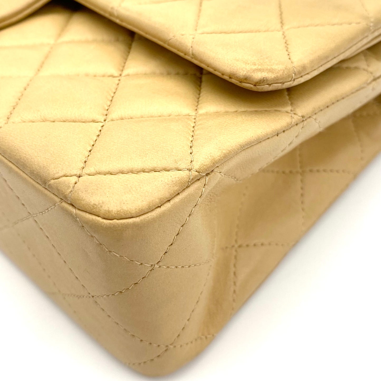 Winter, Vintage Authentic Chanel 6 series medium classic flap beige lambskin with seal and card
