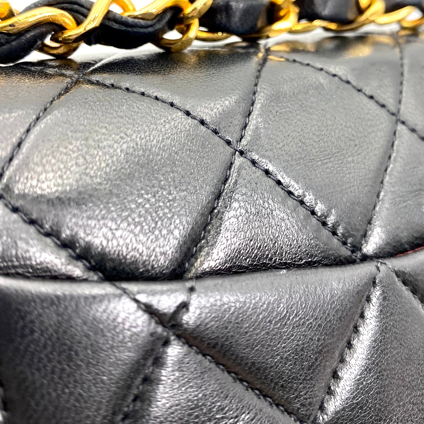 Arantxa, Vintage Chanel 3 series Small Chain Black Lambskin Square With Seal And Card