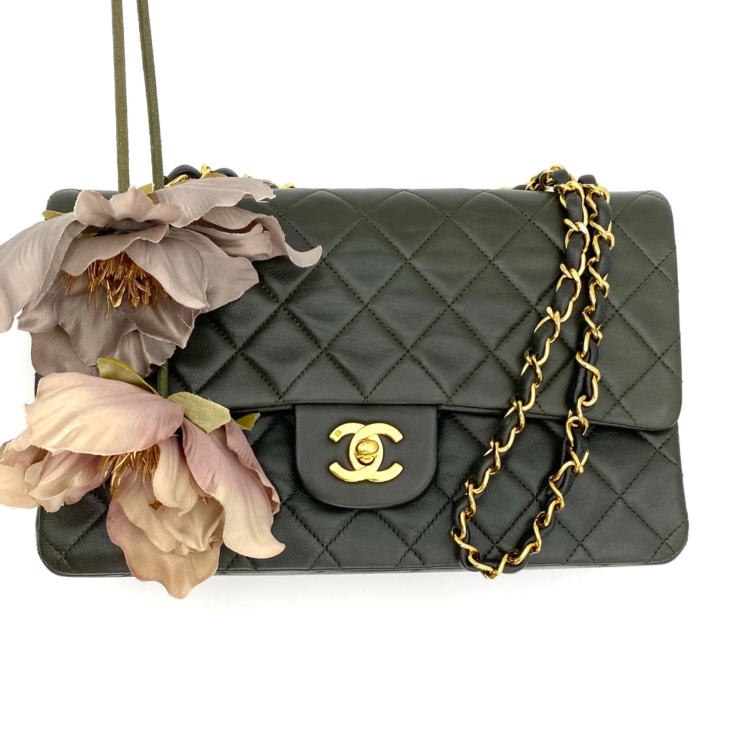 Tyson, Vintage Authentic Chanel 1 series medium classic flap khaki classic flap with seal and card