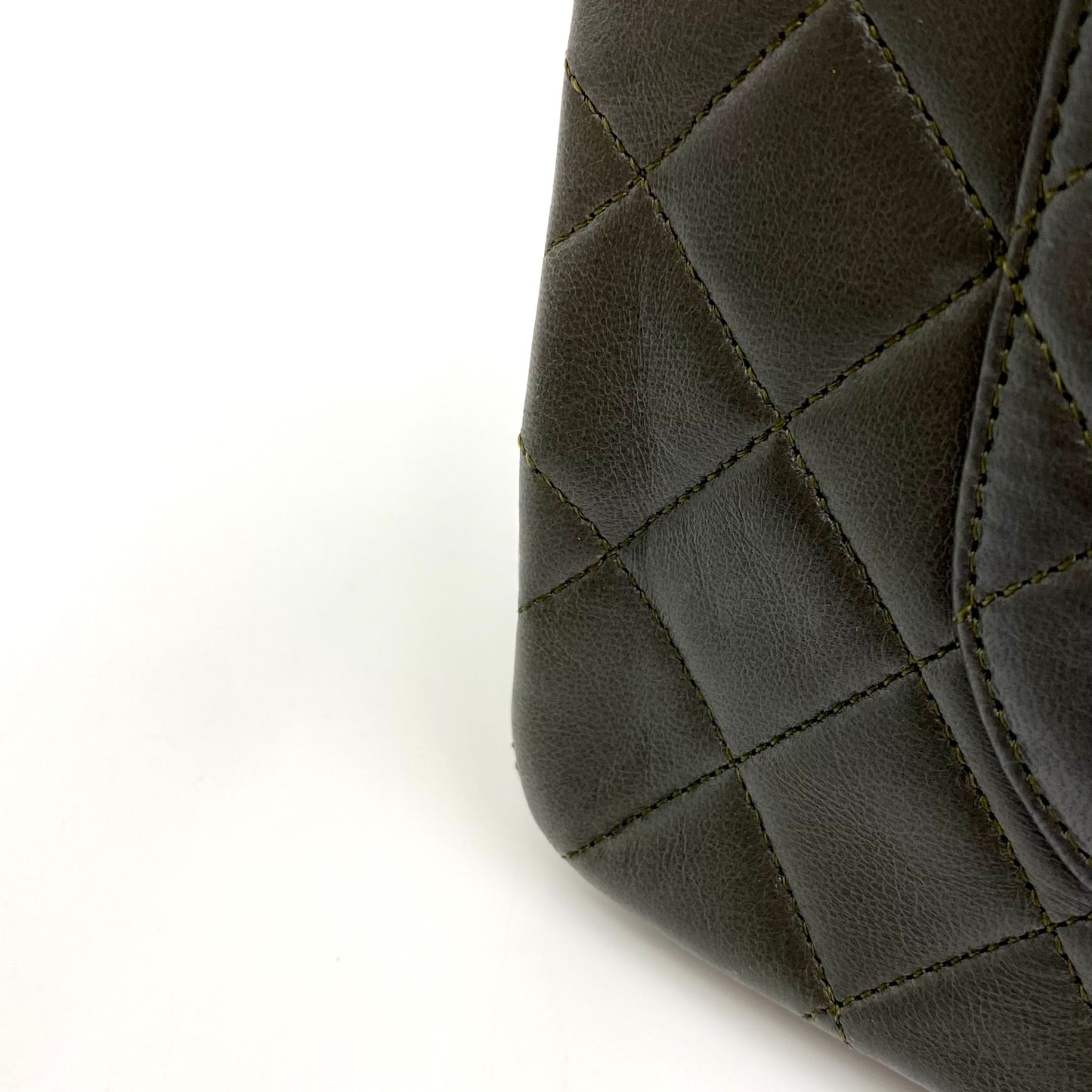 Tyson, Vintage Authentic Chanel 1 series medium classic flap khaki classic flap with seal and card
