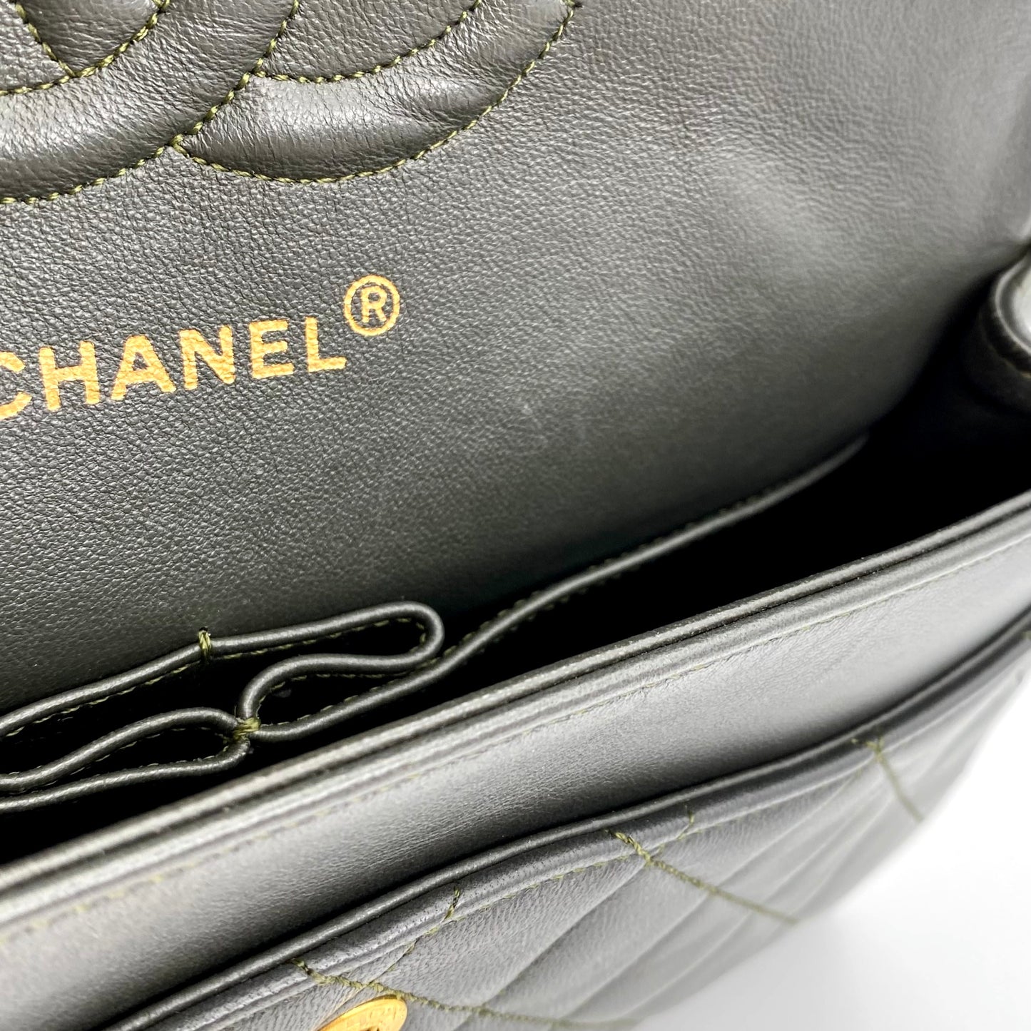 Tyson, Vintage Authentic Chanel 1 series medium classic flap khaki classic flap with seal and card