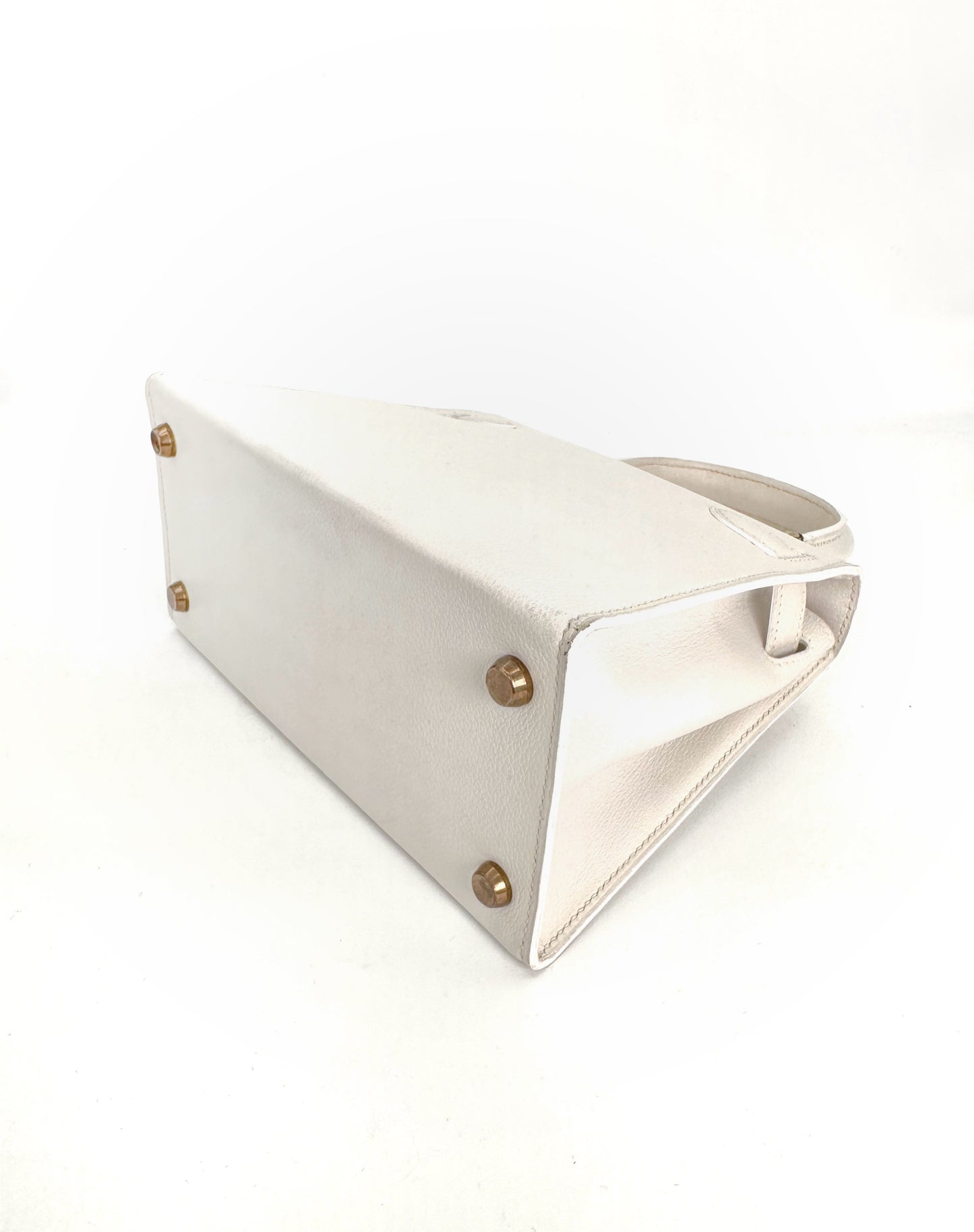 Fumiko, Vintage Authentic Hermes ⭕O 1985 kelly 20 white courchevel with strap