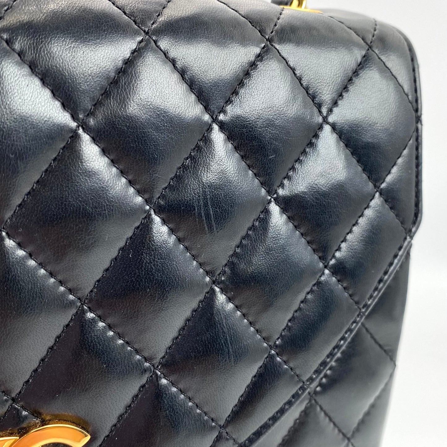 Aloy, Vintage 1 Series Chanel Vintage Halfmoon black with card and seal