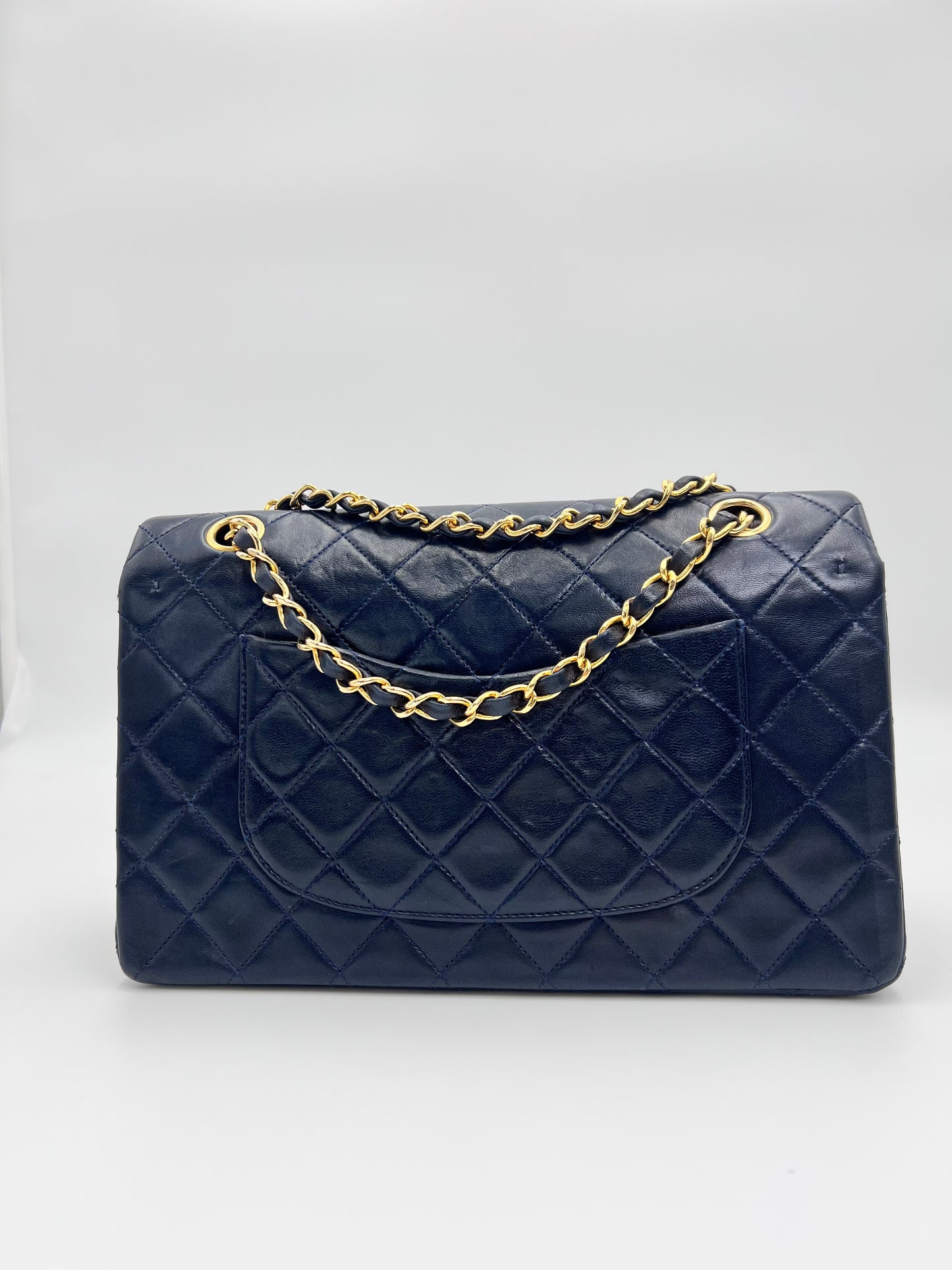 Damon, 1 series Medium Classic Flap Navy Lambskin with serial only