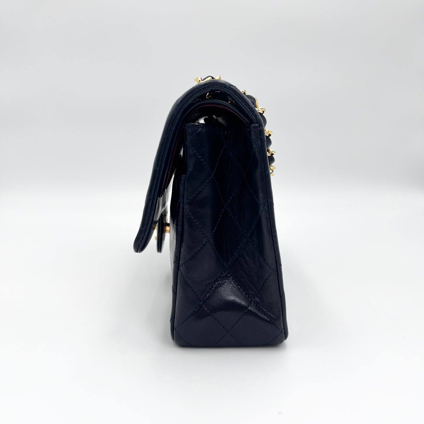 Damon, 1 series Medium Classic Flap Navy Lambskin with serial only