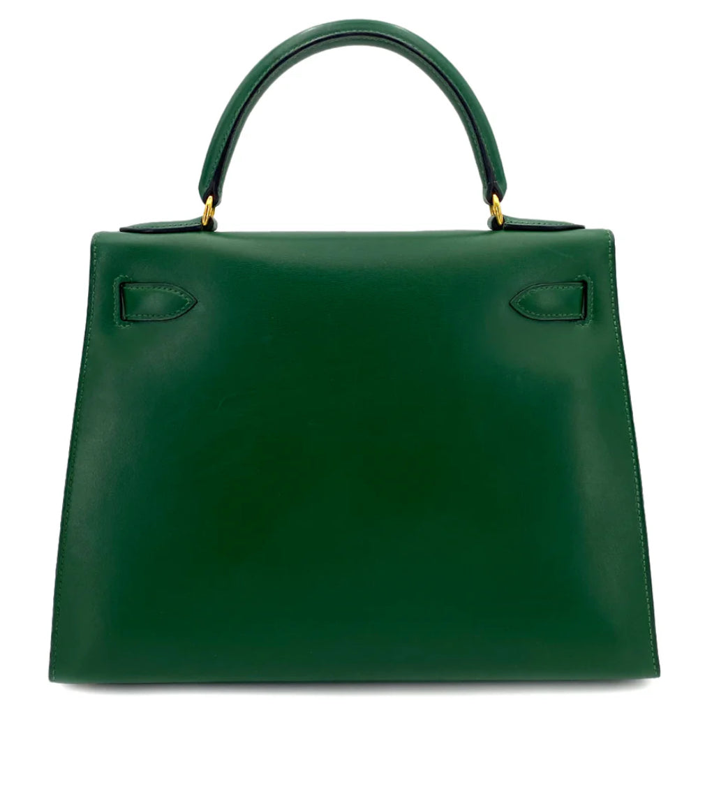 Krue is a vintage Hermès Kelly 28 Sellier Green Box Leather