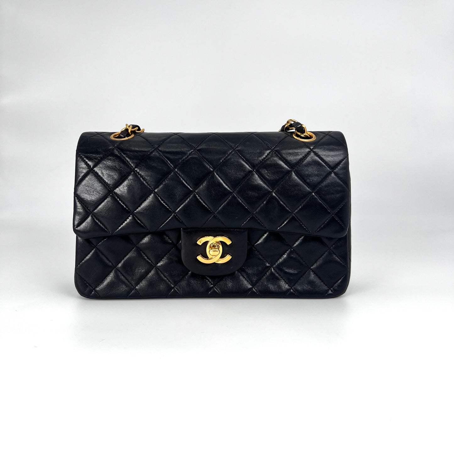 Hercules, 3 Series Small Classic Flap Black Lambskin with seal and card
