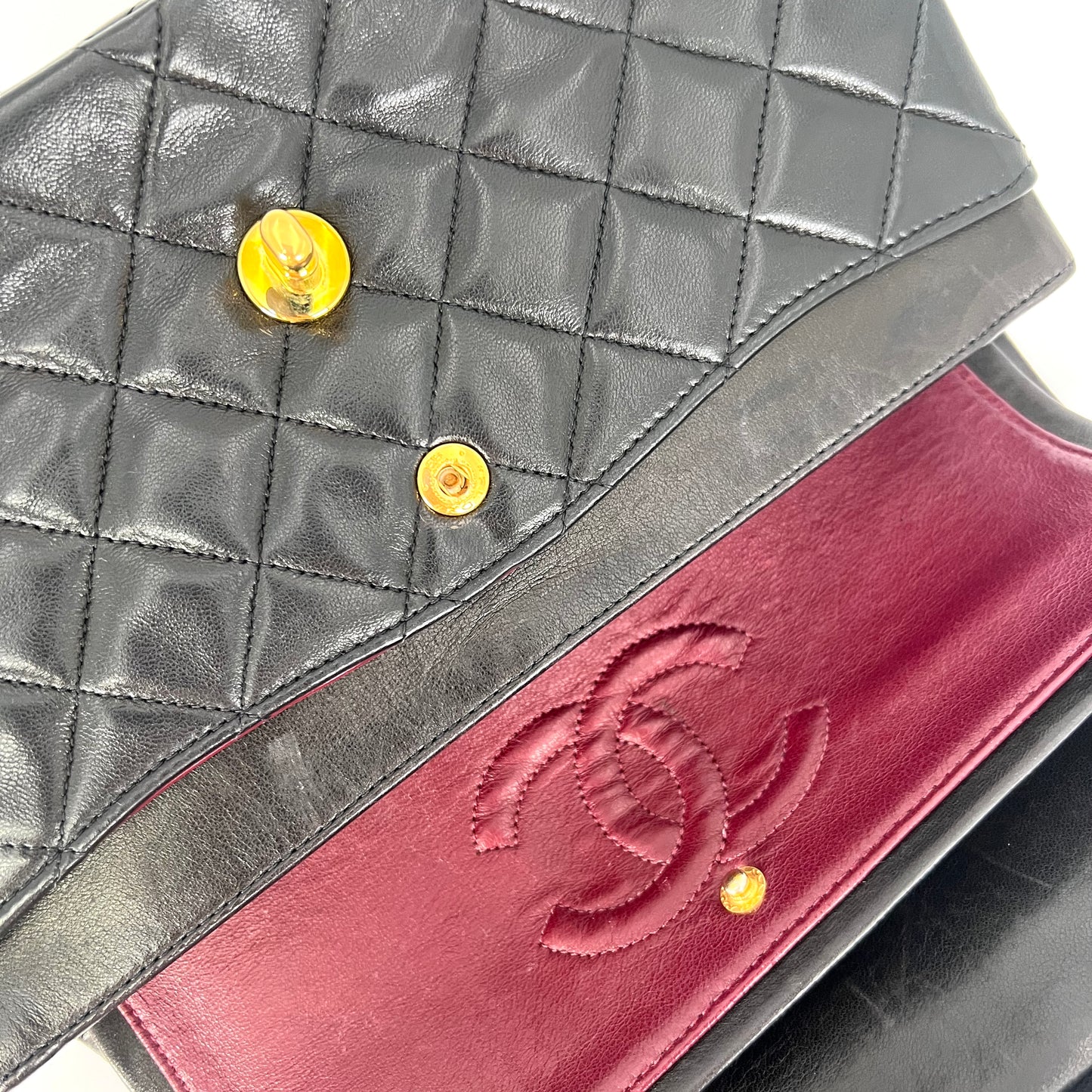 Hercules, 3 Series Small Classic Flap Black Lambskin with seal and card