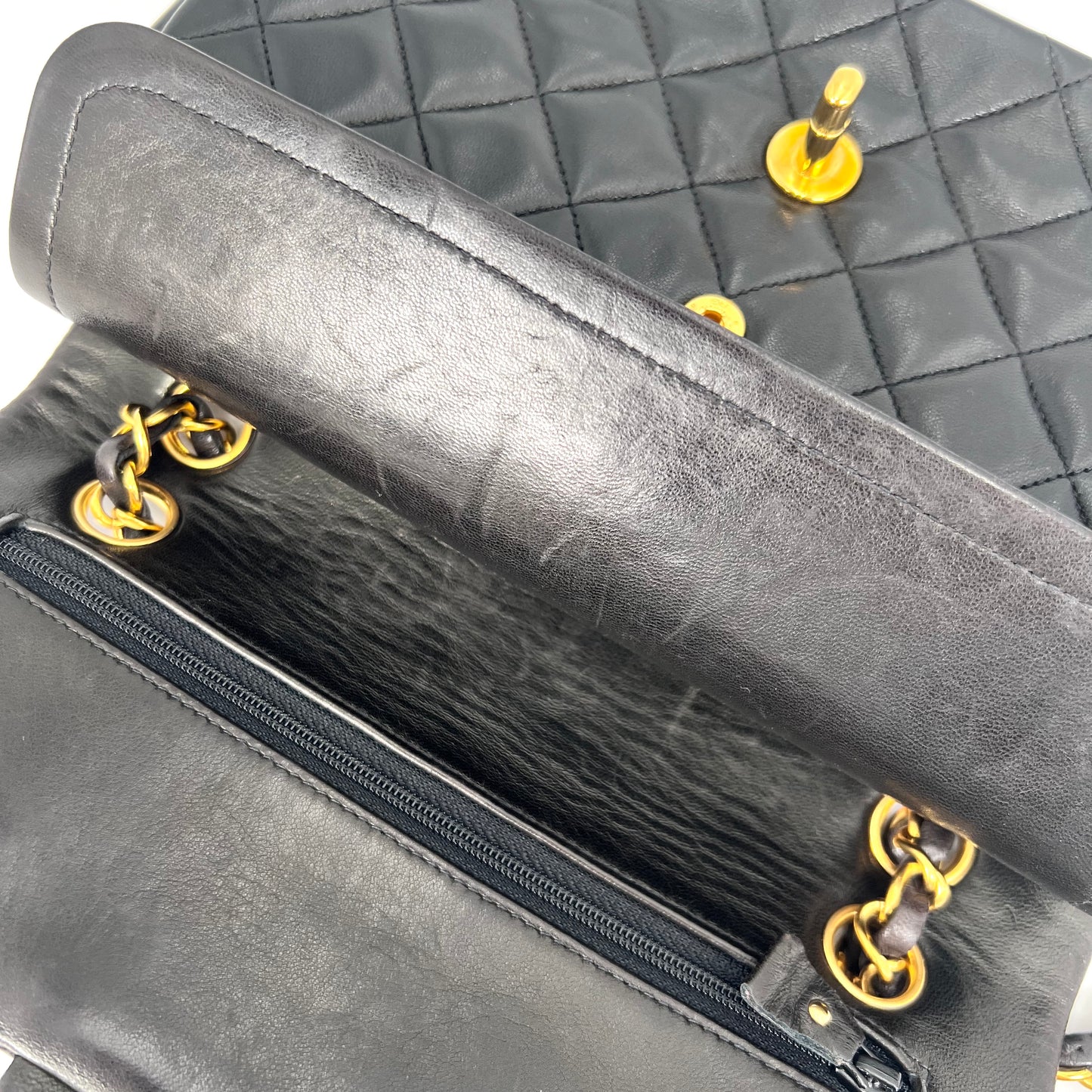 Hercules, 3 Series Small Classic Flap Black Lambskin with seal and card