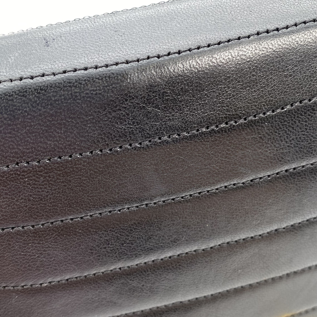 Ega, 0 Series Wave Stitch Black Lambskin Half moon with seal and card