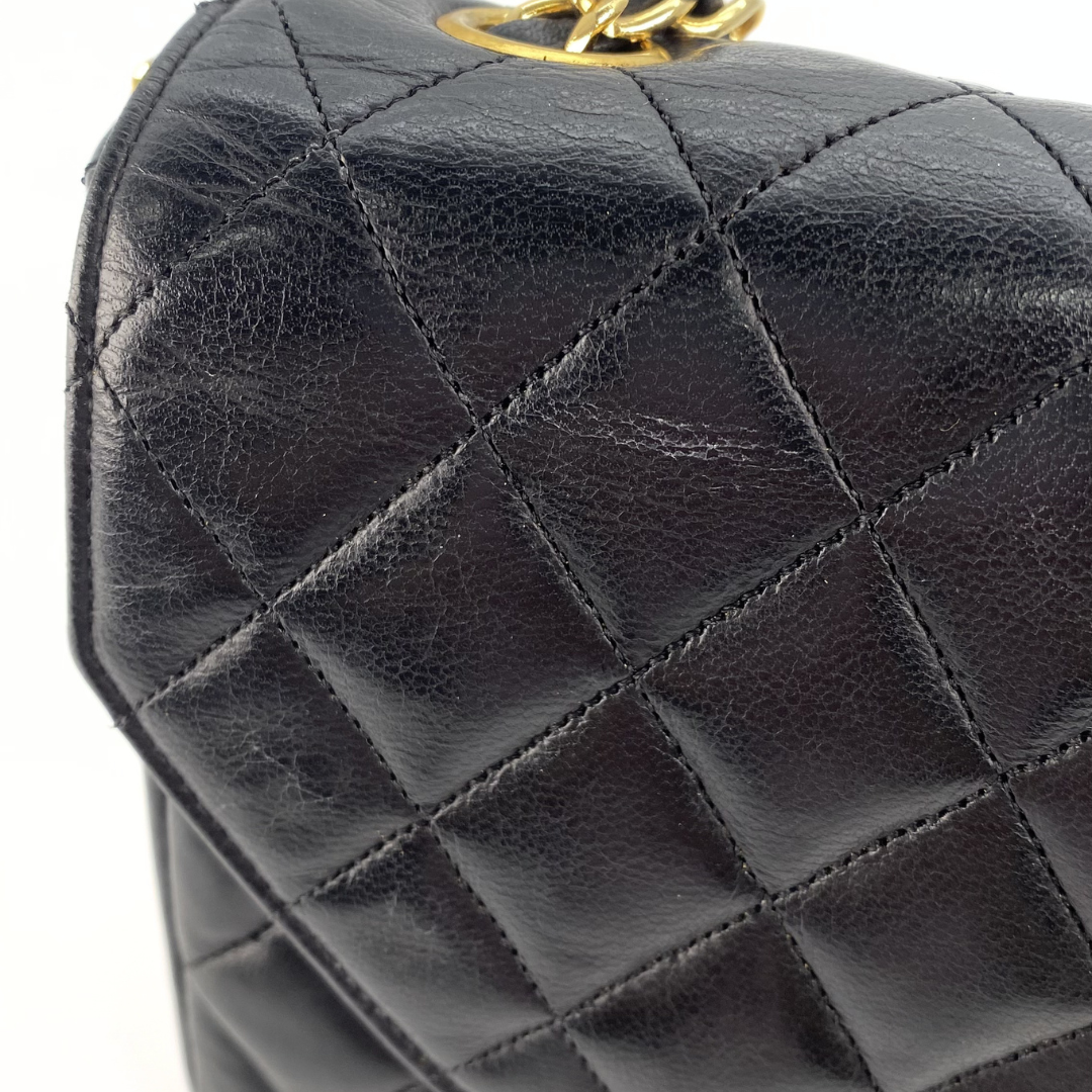 Reina, 0 Series Half Moon Black Lambskin with seal only