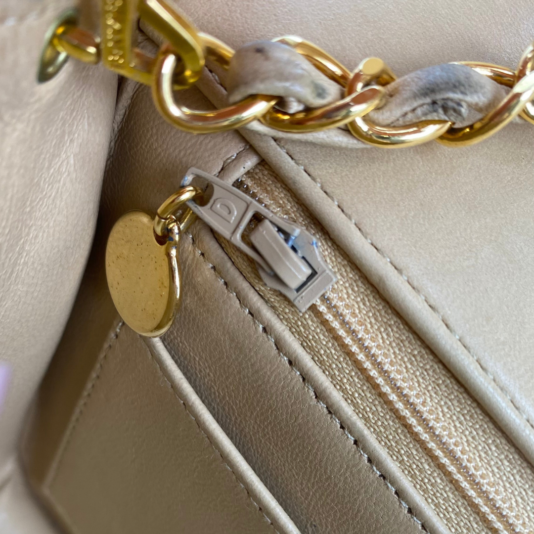 Omara, 2 Series Small Diana Beige Lambskin with seal and card
