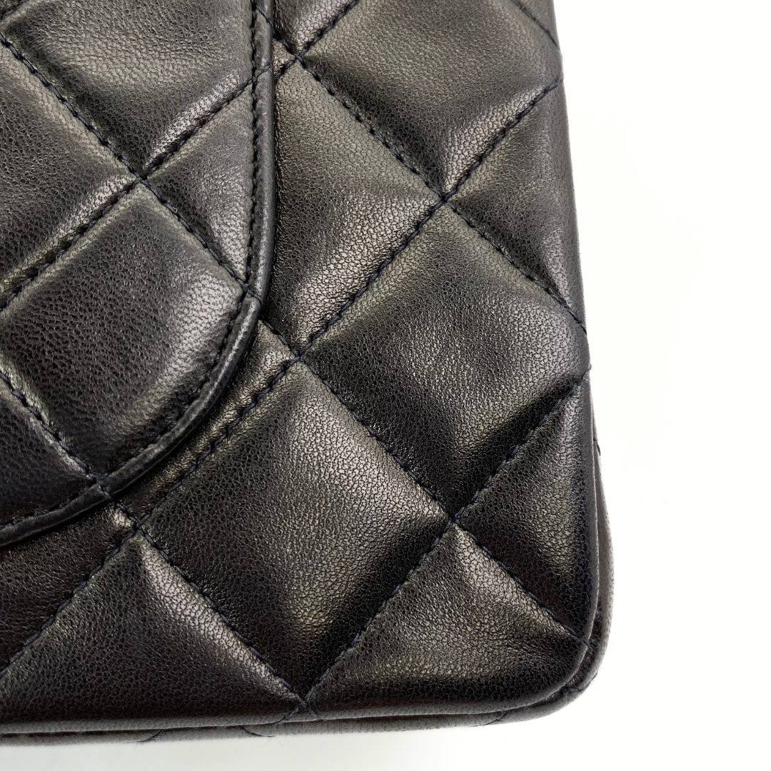 Iloma, 2 Series Small Classic Flap Black Lambskin with seal and card