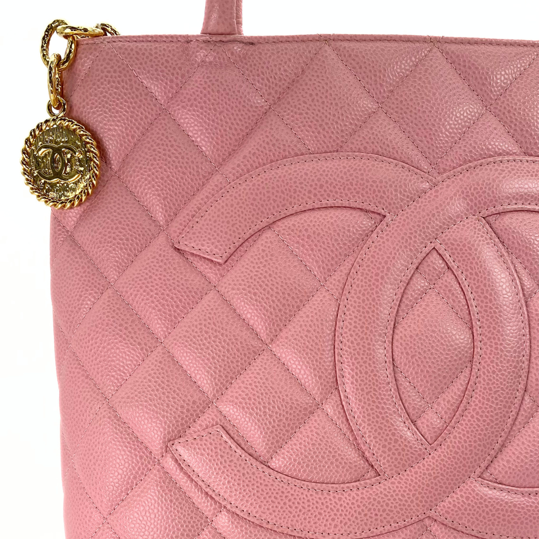 Dami, 8 Series Medallion Tote Reissue Pink Caviar with seal and card