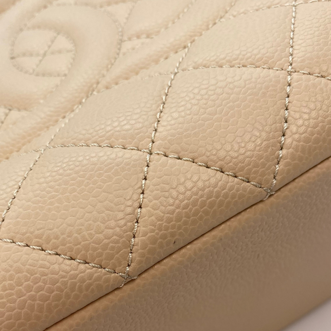 Chiyo, 16 Series GST Big Coco Beige Caviar with seal and card