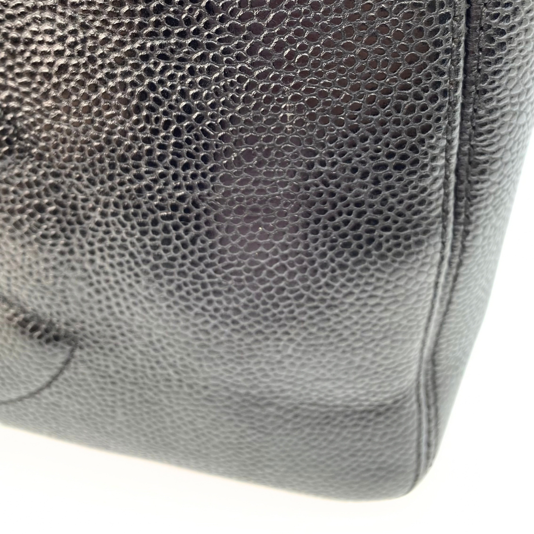 Natsuki, 4 Series Tote Black Caviar with seal and card