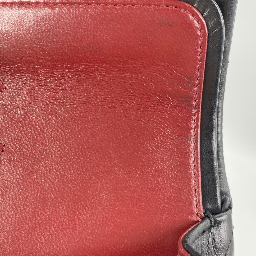 Maren, 1 Series Small Classic Flap Black Lambskin with seal and card