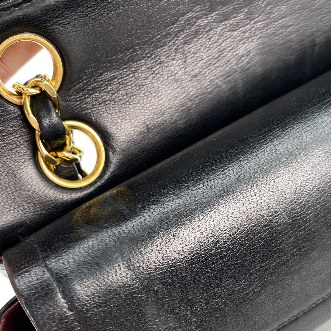 Zinnia, 1 Series Small Classic Flap Black Lambskin with seal only